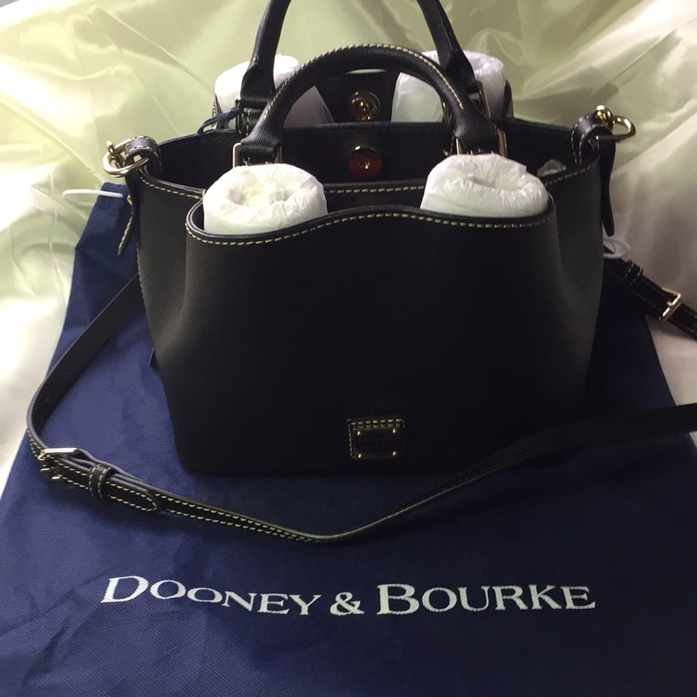 Dooney & Bourke mini Barlow satchel black